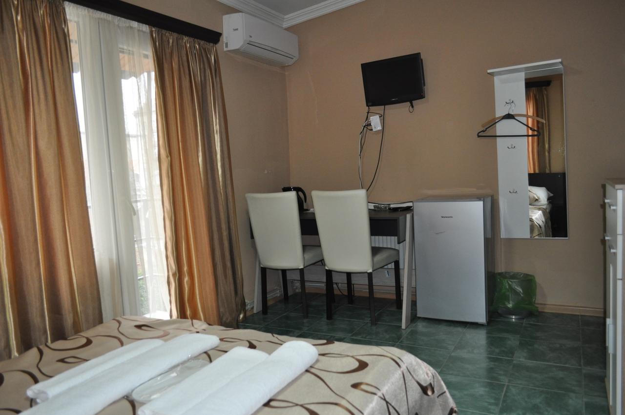 Hotel Your Comfort Tiflis Exterior foto